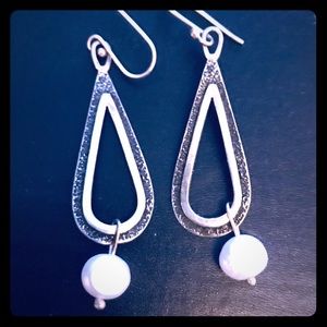 Vintage Retired Silpada Pearl Teardrop Earrings!